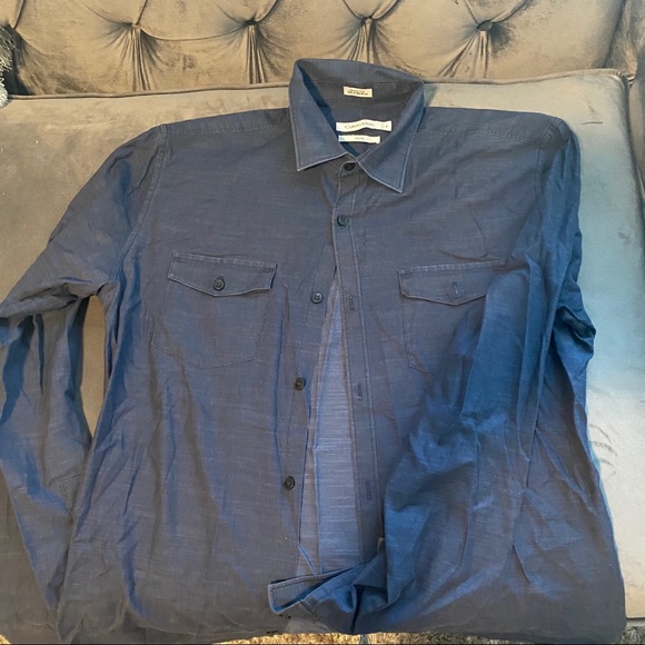 Calvin Klein casual button down blue tee - Picture 2 of 4